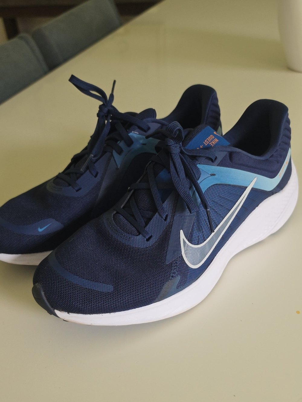 Nike Quest 5 Men's Navy and Light Blue Running Sneakers